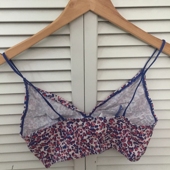 UO Out From Under Bralette - Picture 2 of 4